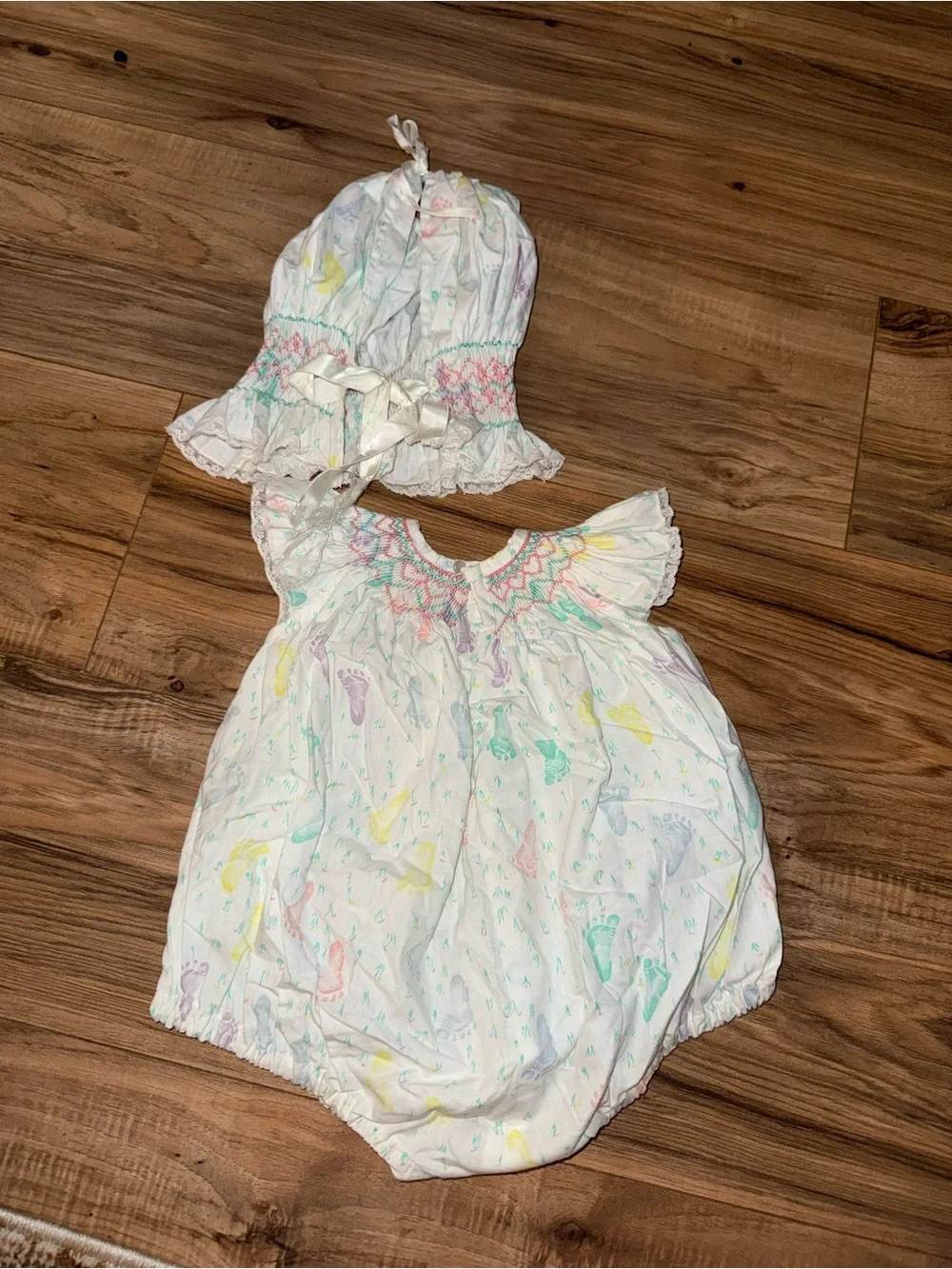 Vintage handmade smocked bubble and smocked bonnet